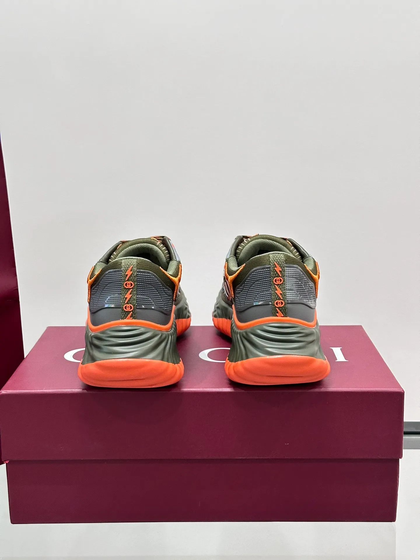 Men's Men's Shoes💰p760 "Gucc*" Ri Men's Men's Shoes💰p Men's Men's Shoes💰ple Series 2024ss👫Couple Style Casual Sports Shoes, buy the original and accurately reproduce it! Restore the quality of details, Gucci Ri men's shoes 💰p men's shoes 💰ple series sports shoes are made with innovative stitching technology to create a flowing texture like water. The leather design is paired with three-dimensional interlocking Double G leather patches and Gucci letter metal accessories, creating a free flowing texture of the entire shoe with a 3D effect. A classic and versatile piece that feels super comfortable on your feet! Male 39-44 Female 35-39